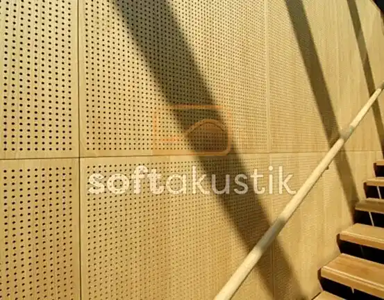 1000-delikli-ahsap-panel-cagri-merkezleri