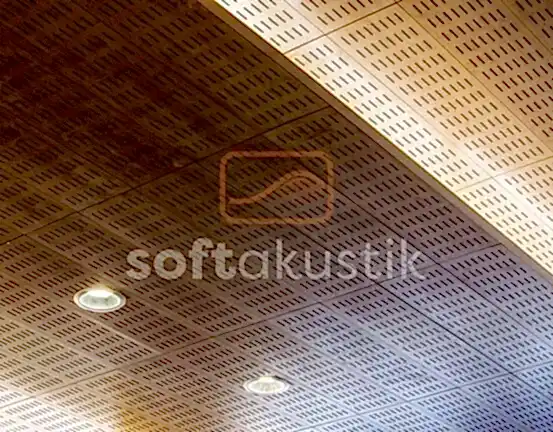 2000-delikli-ahsap-panel-cagri-merkezleri