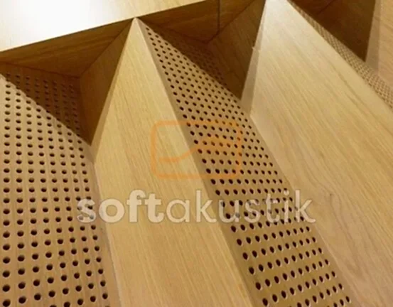 2000-delikli-ahsap-panel-restoran-ve-kafeler