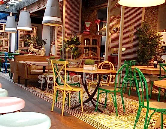 cafe-akustigi-ve-freelancer-calisma-alanlari