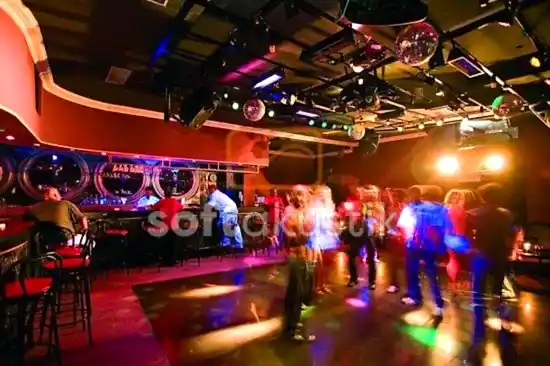 disko-akustigi-ve-akustik-tavan-sistemleri