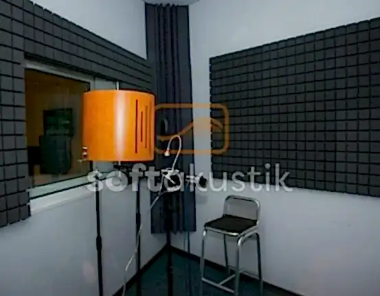 gece-kulubu-akustigi-ve-mikrofon-akustigi