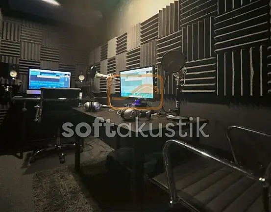 radyo-istasyonu-ses-yalitimi-ve-muzik-yayin-kalitesi
