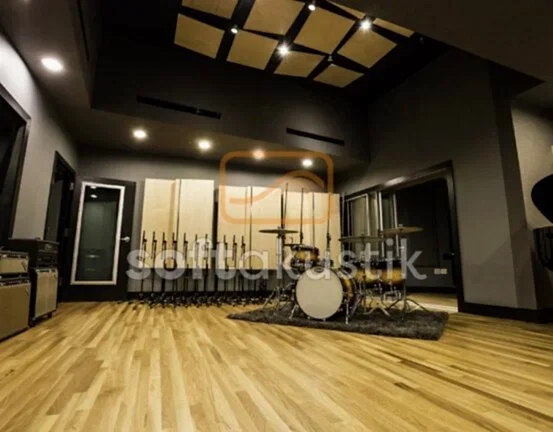 ses-kayit-odasi-ses-yalitimi-ve-mikrofon-akustik-duzeni