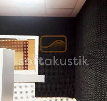 studyo-ses-yalitimi-ve-izolasyonlu-mikrofon-kabinleri