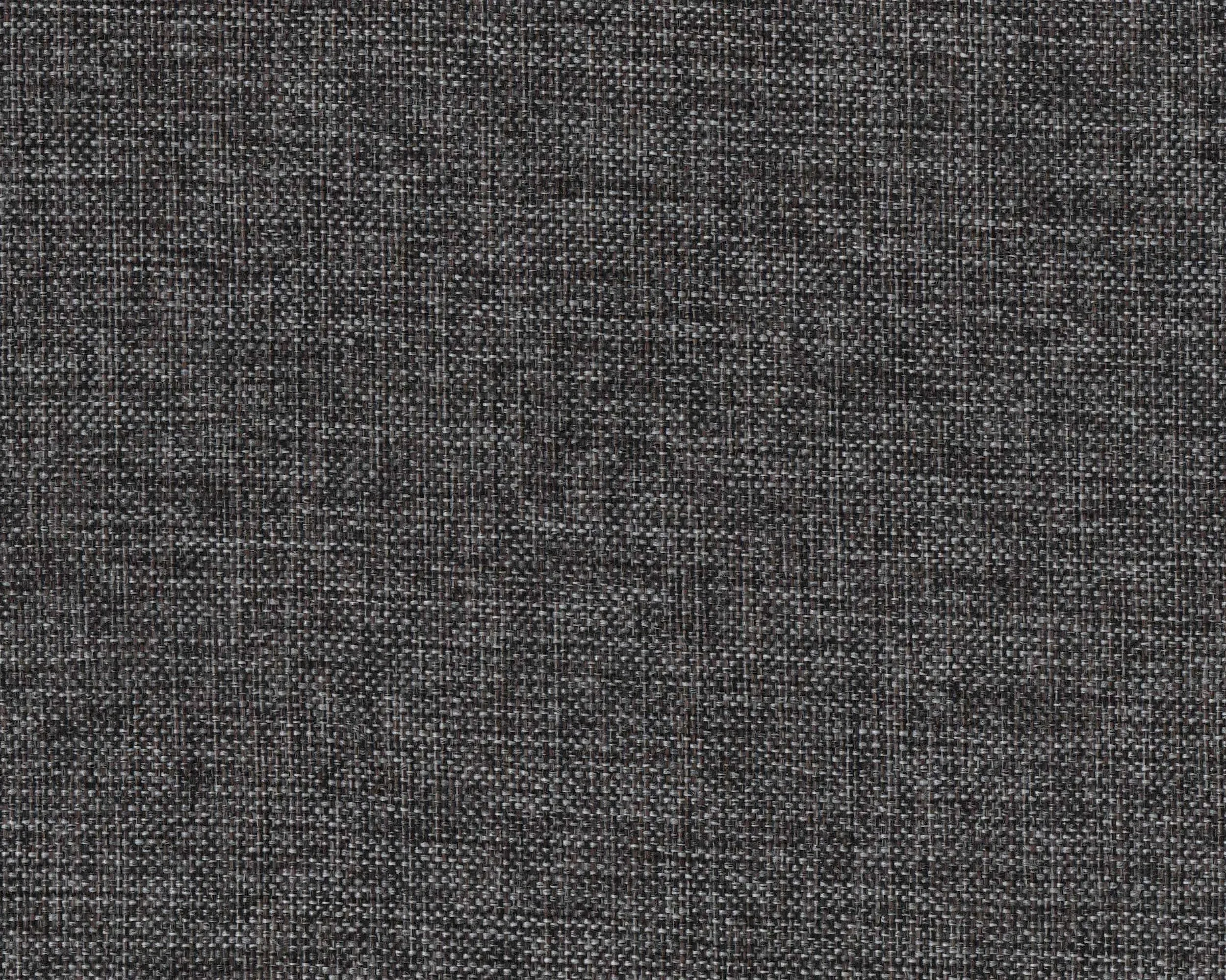 621